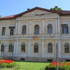 Kaštieľ Valice s areálom, kaštieľ