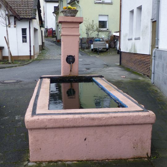 Holzbrunnen