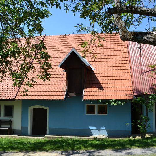 Vinohrad. chyžky s pivnicami, dom vinohradnícky