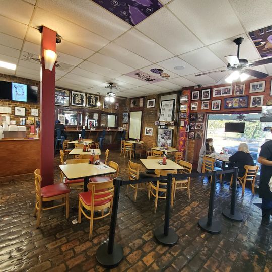 Lil Dizzy's Cafe