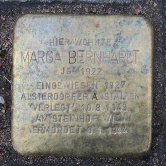 Stolperstein en memoria de Marga Bernhardt