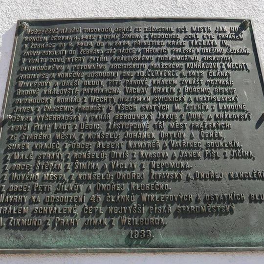 Pamětní deska na památku věroučného hádání v Žebráku