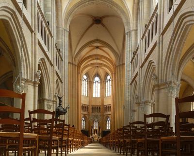 Interior 4
