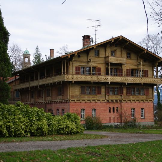 Ehemaliges Ökonomiegebäude der Villa Lindenhof
