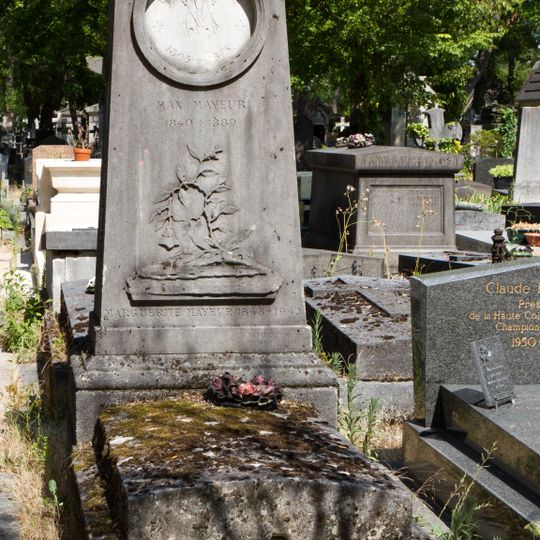 Grave of Mayeur