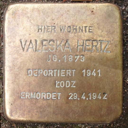 Stolperstein dedicated to Valeska Hertz