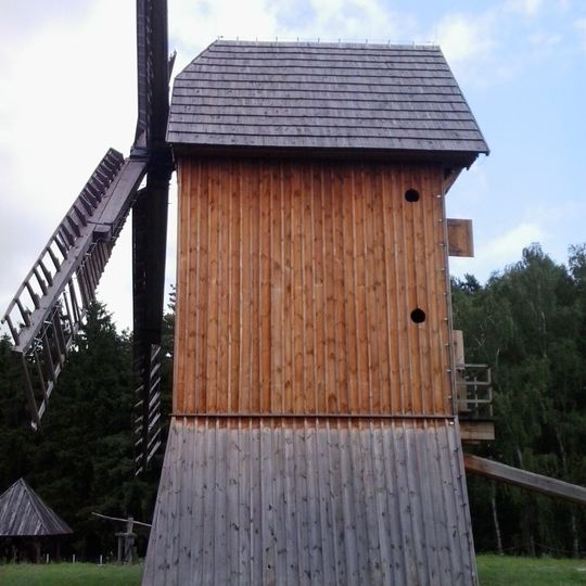 Post mill in Jaracz-Młyn