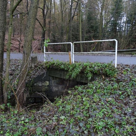 Most silnice III/2367 přes Habrový potok u Prostředního rybníka