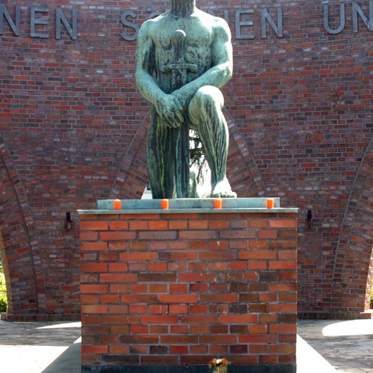 Friedhof, Kriegerdenkmal 1