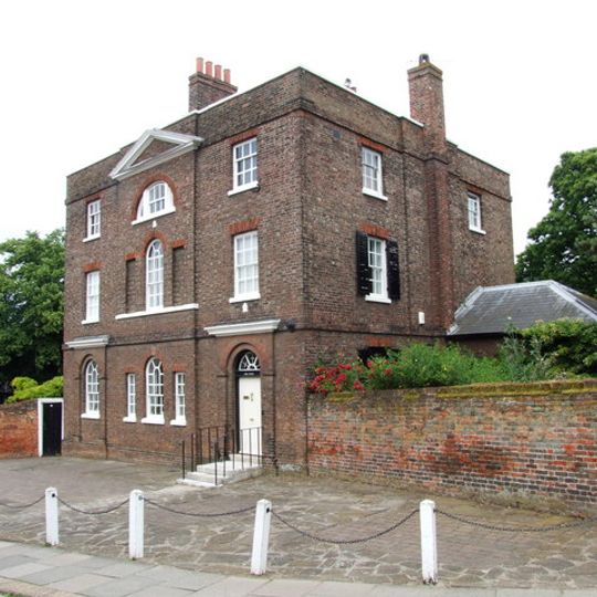 Oriel House With Forecourt And Garden Walls Attached