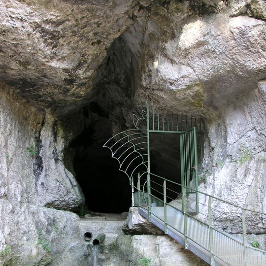 Grotte de Corveissiat