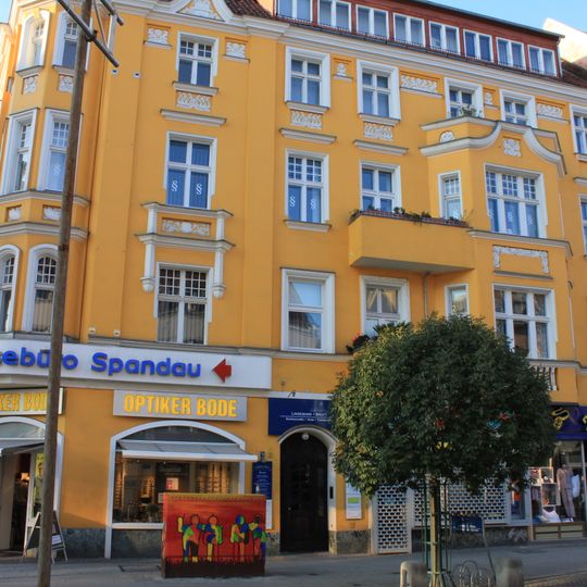 Mietshaus Carl-Schurz-Straße 31, Charlottenstraße 14