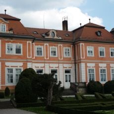 Šenek Mansion