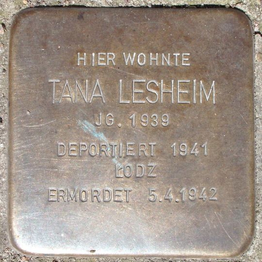 Stolperstein en memoria de Tana Lesheim