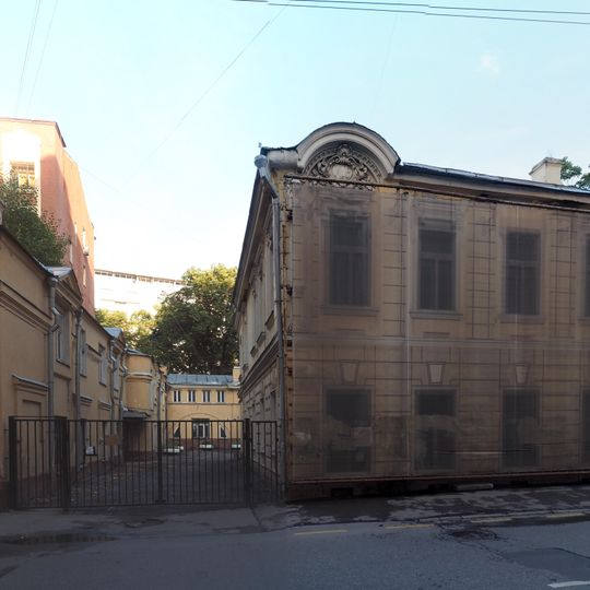 Главный дом