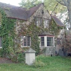 Everett P. Barrett House