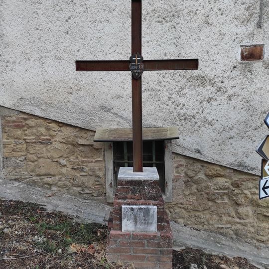 Wayside cross in Via Generale Falugi