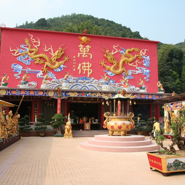 Kloster der Zehntausend Buddhas