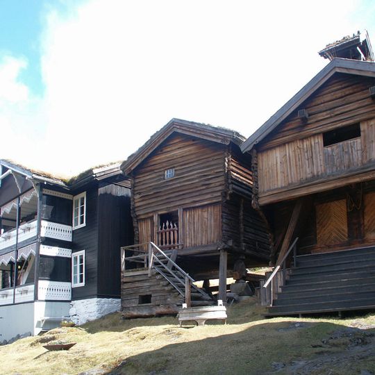 Røysheim, Røisheim