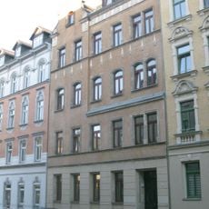 Mietshaus in geschlossener Bebauung Jahnstraße 17