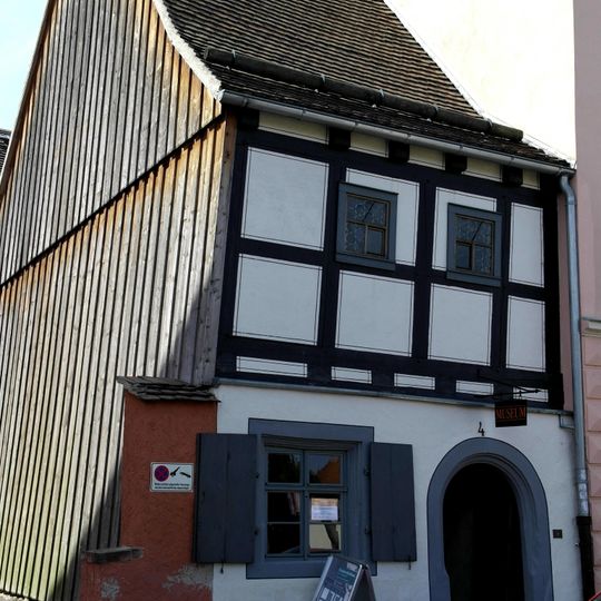 Rosa-Luxemburg-Platz 4