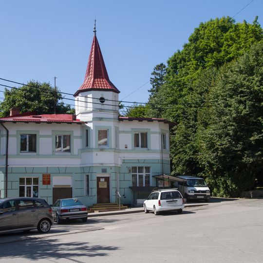 Здание гостевого дома «Генрих»