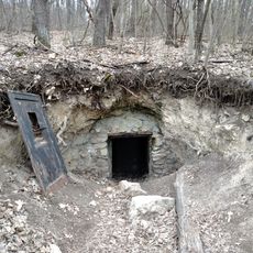 Piktortégla cavities