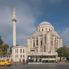 Moschea di Pertevniyal Valide Sultan