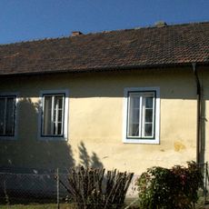 Ehem. Schule, Gottfried von Einem-Gedenkstätte