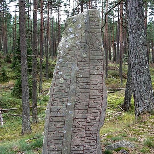 Smålands runinskrifter 52