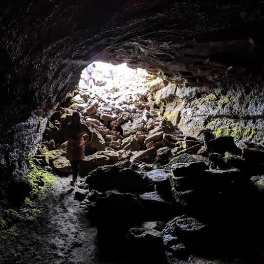 Leiðarendi Lava Cave