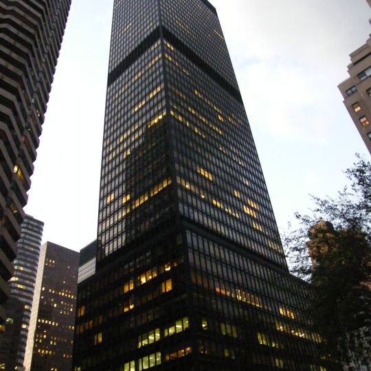 One Dag Hammarskjöld Plaza