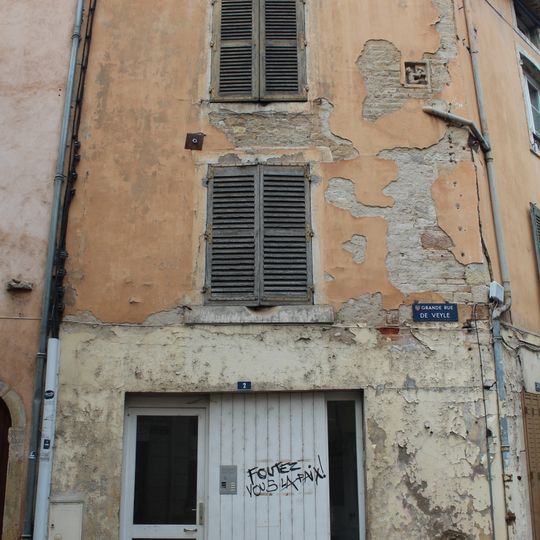 Maison, 2 grande rue de Veyle