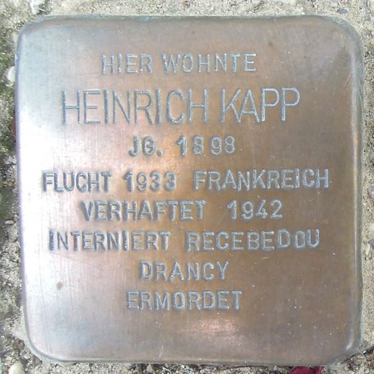 Stolperstein en memoria de Heinrich Kapp