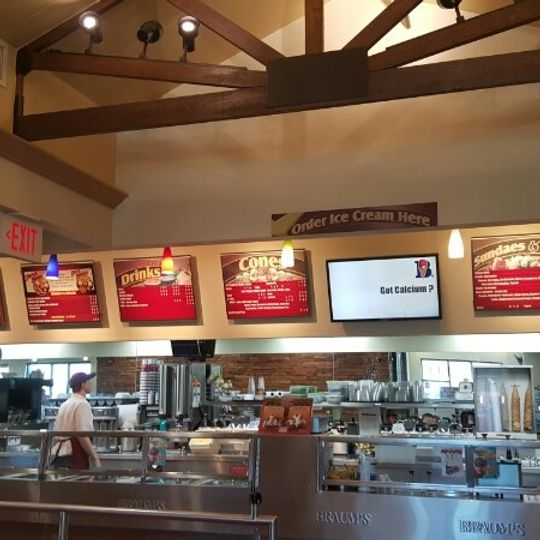 Braum's Ice Cream & Dairy Store