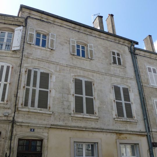 Maison, 8 place Jeanne d'Arc