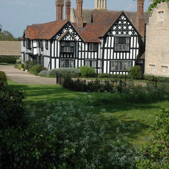 Besford Court