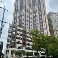 1 Lincoln Plaza