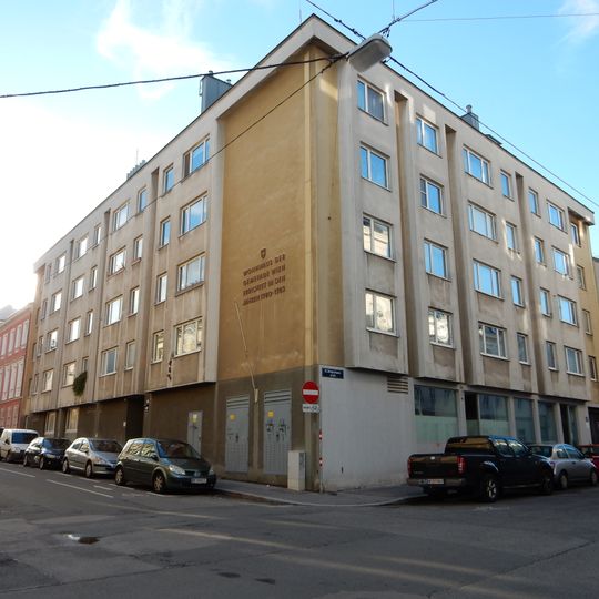 Wohnhausanlage Theresiengasse 69-71