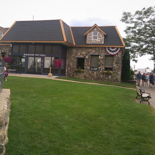 Mackinaw City Municipal Building