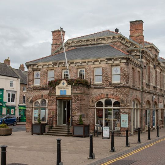 Town Hall And Nos 1 To 7 The Town Hall