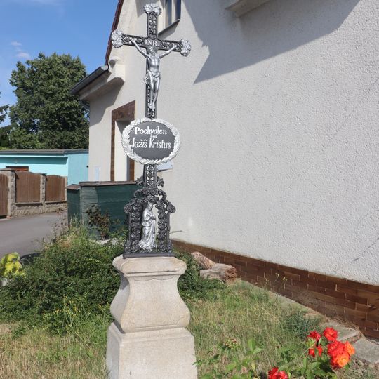 Wayside cross at Nádražní street