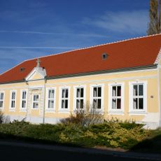 Wohnhaus, ehem. evangelische Schule