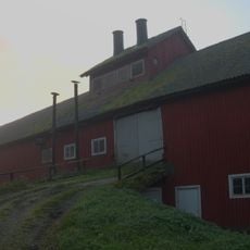 Tuomarinkylän kartanon riihi ja viljankuivaamo