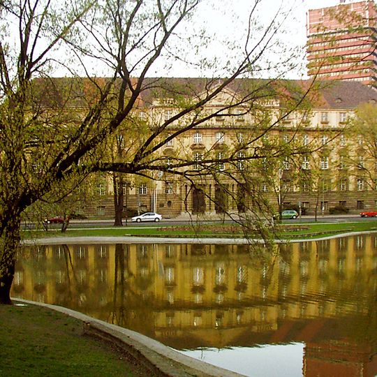 8 Niepodległości Avenue in Poznań