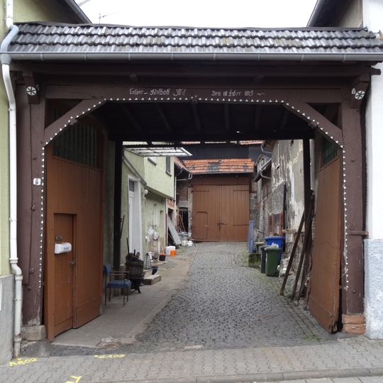 Dorf-Güller-Straße 6