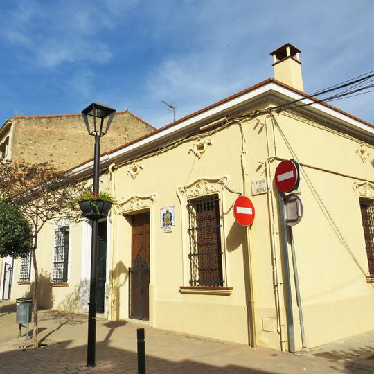 Cases unifamiliars al passeig del Remei, 2-6