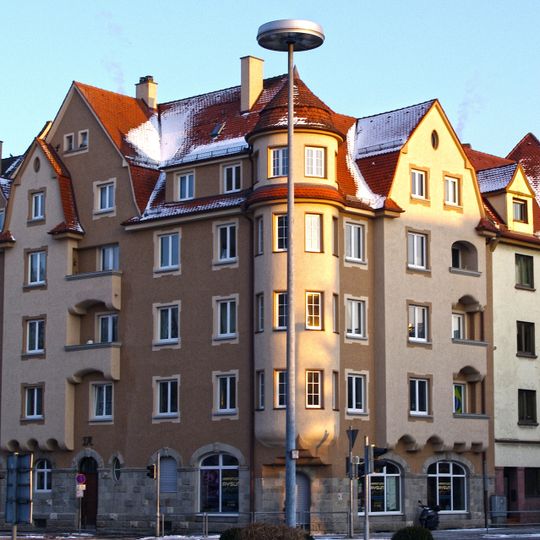 Wohn- und Geschäftshaus