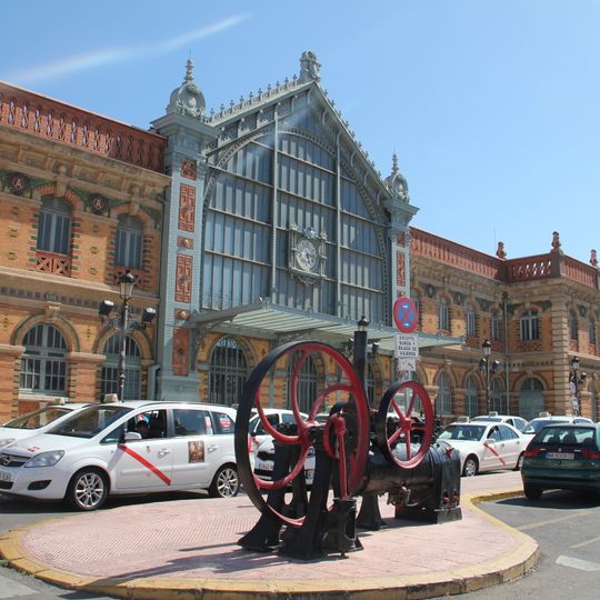 Máquina locomotora en la estación de RENFE