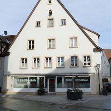 Martin-Luther-Platz 2